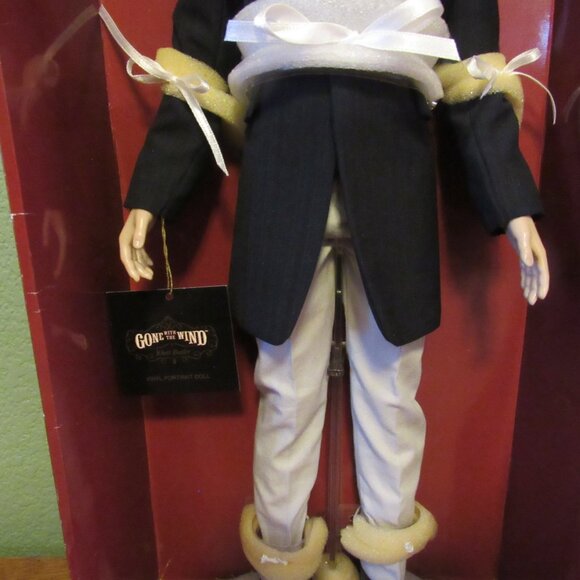 NEW The Franklin Mint Gone with the Wind Twelve Oaks BBQ Rhett Butler Vinyl Doll - Picture 3 of 9